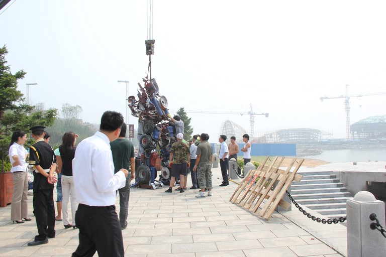 重12噸鐵藝變形金剛組裝搬運