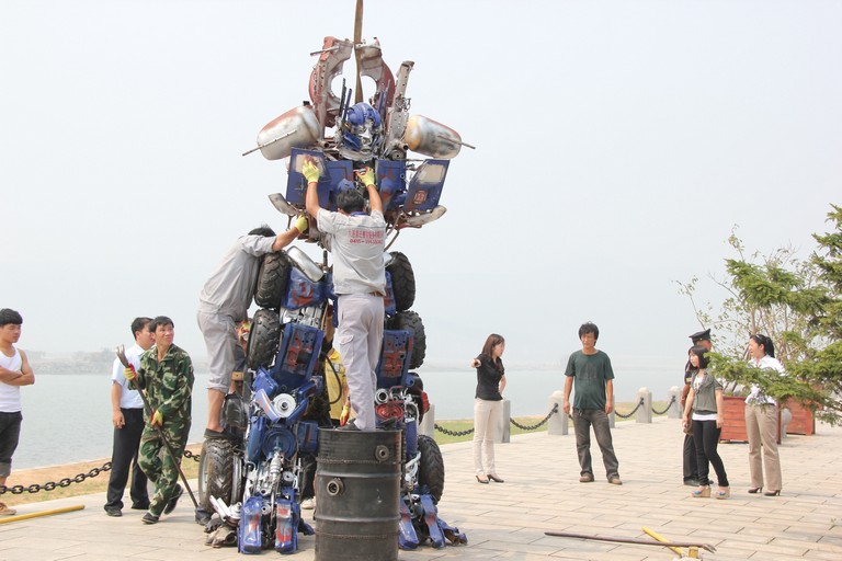 重12噸鐵藝變形金剛組裝搬運
