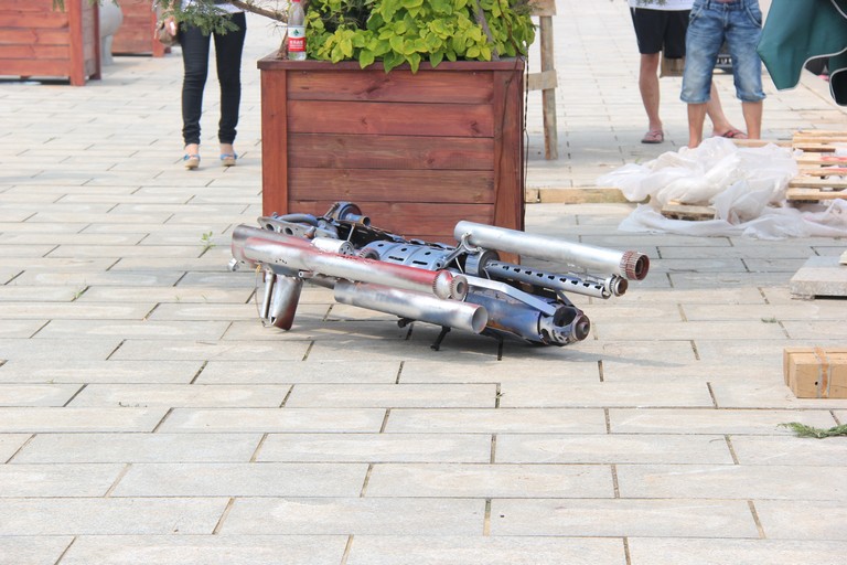 重12噸鐵藝變形金剛組裝搬運