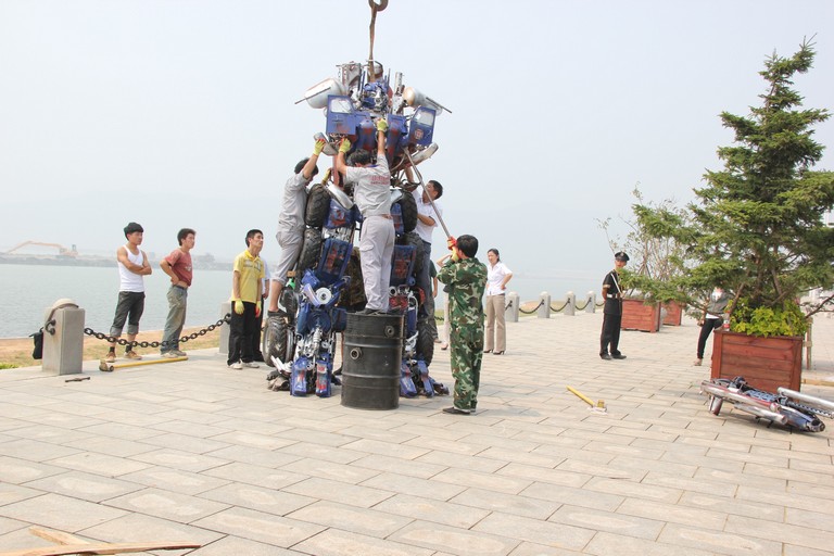 重12噸鐵藝變形金剛組裝搬運