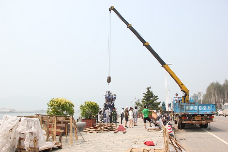 重12噸鐵藝變形金剛組裝搬運