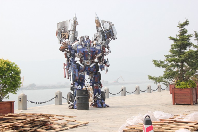 重12噸鐵藝變形金剛組裝搬運