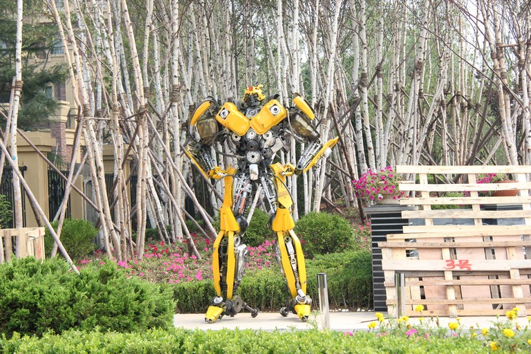 重12噸鐵藝變形金剛組裝搬運