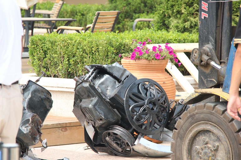 重12噸鐵藝變形金剛組裝搬運